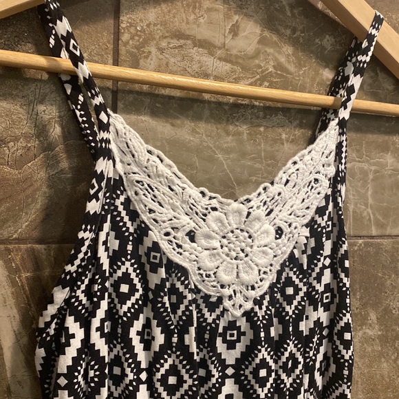 Kandy Kiss romper - Picture 2 of 5